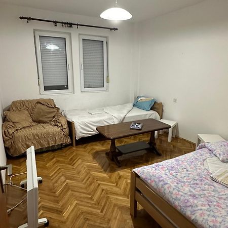 Wel Apartment Gevgelija Bagian luar foto